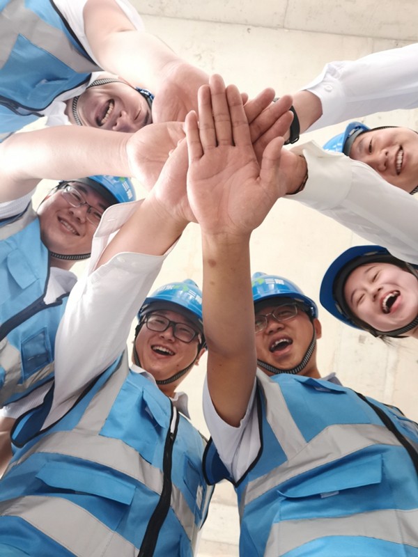 山东EVO真人集团举办庆祝新中国成立70周年“我和我的祖国”书画摄影作品展